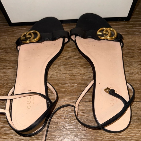 Gucci Black and Gold Women's Sandals - Picture 2 of 5